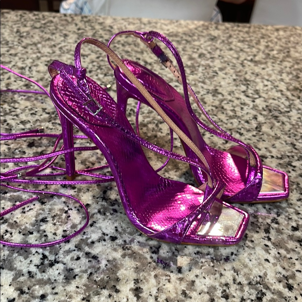 SCHUTZ…Brazilian leather